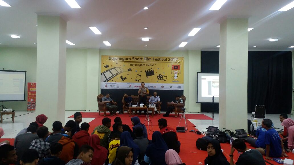 Kapolres Bojonegoro Berbicara UU ITE di Ajang Jonegoroan Creative Fair 2017